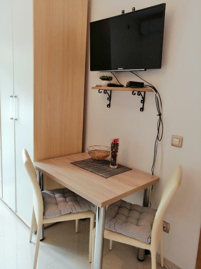Studio Apartman Irena1 Bijela Ngoại thất bức ảnh